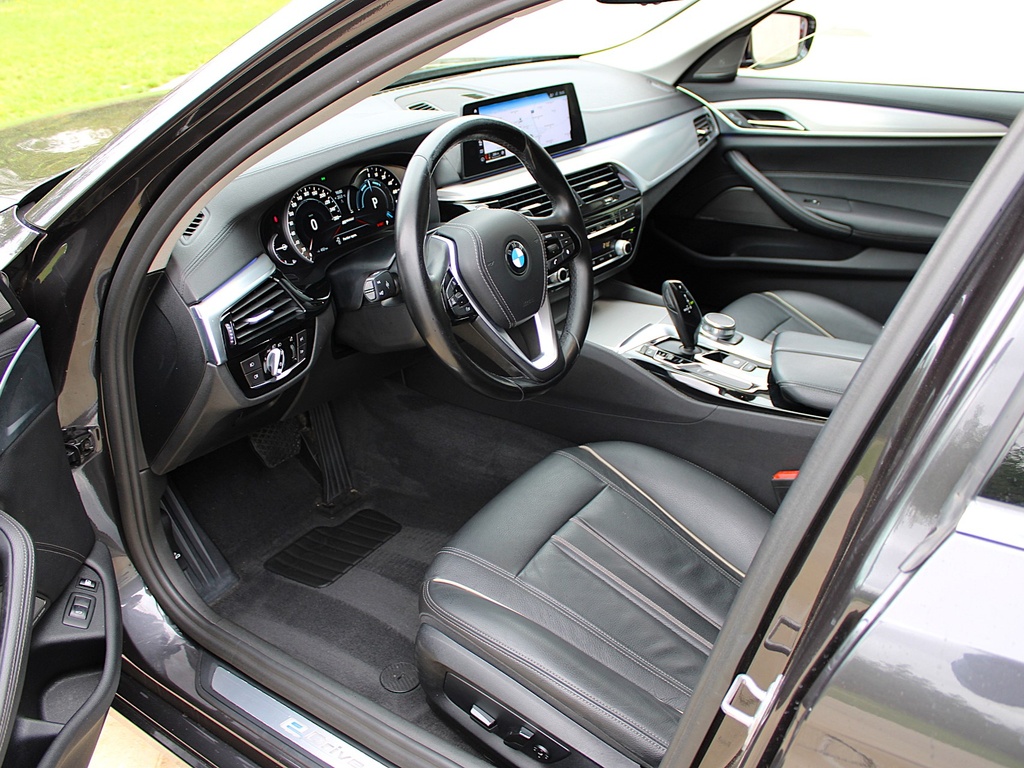 Bmw 530e G30 Luxury 23.09.26 10