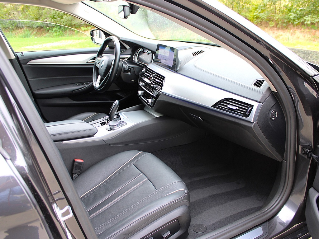 Bmw 530e G30 Luxury 23.09.26 14