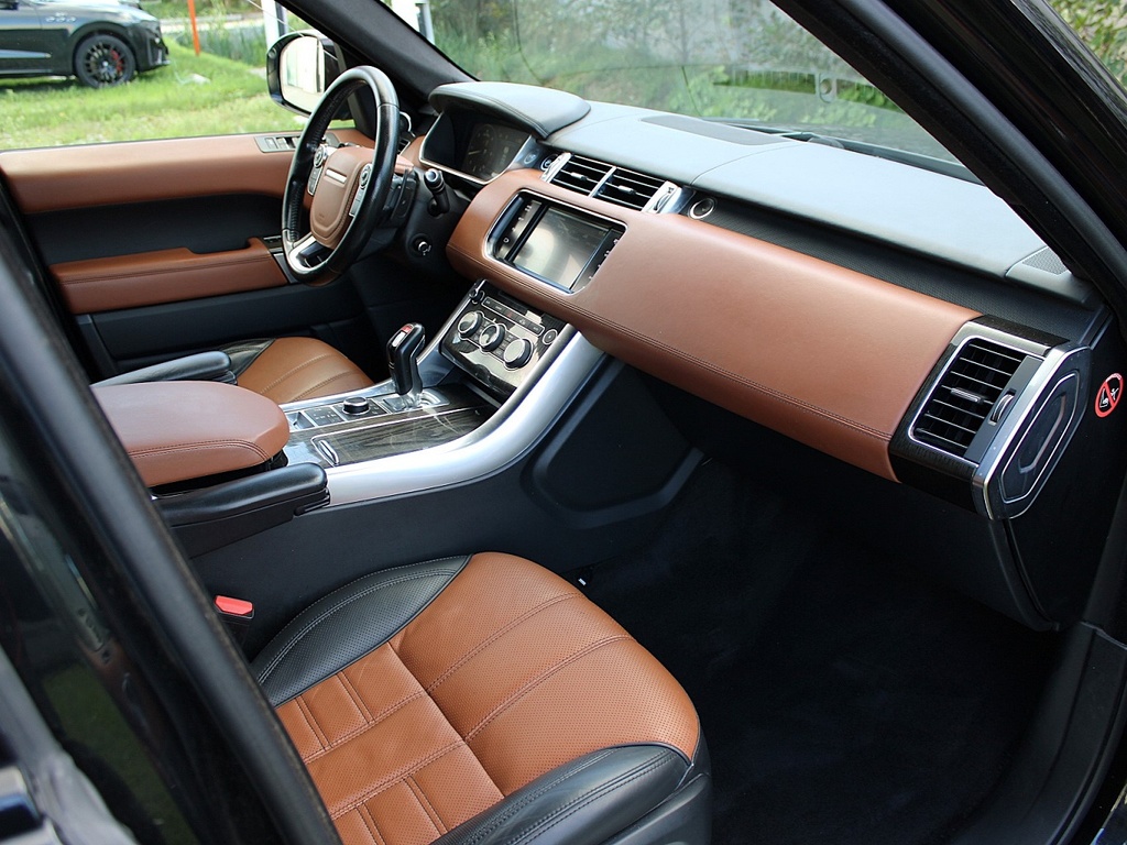 Land Rover Sport 3.0d 18.10.26 14